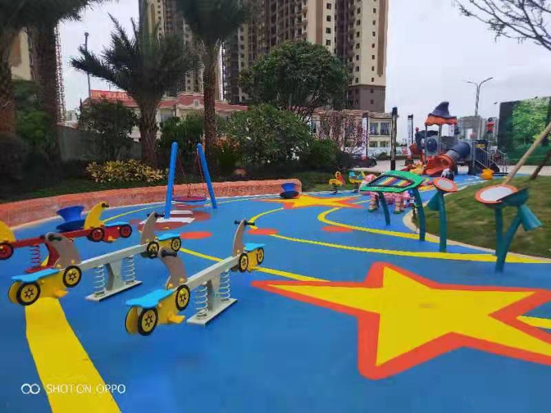 玉峰室外游樂器材