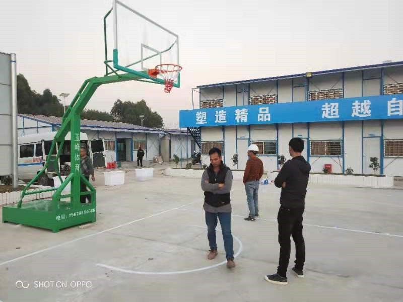移動(dòng)式籃球架的安裝和使用